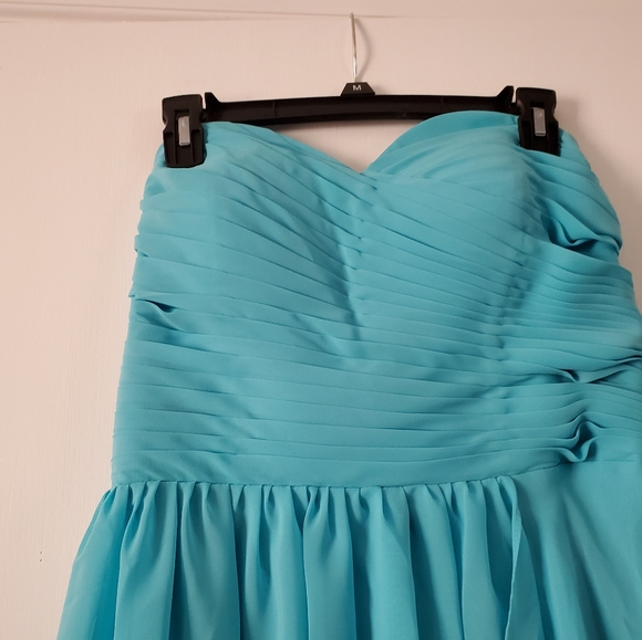 Turquoise blue bridesmaid/ prom dress - Picture 2 of 7